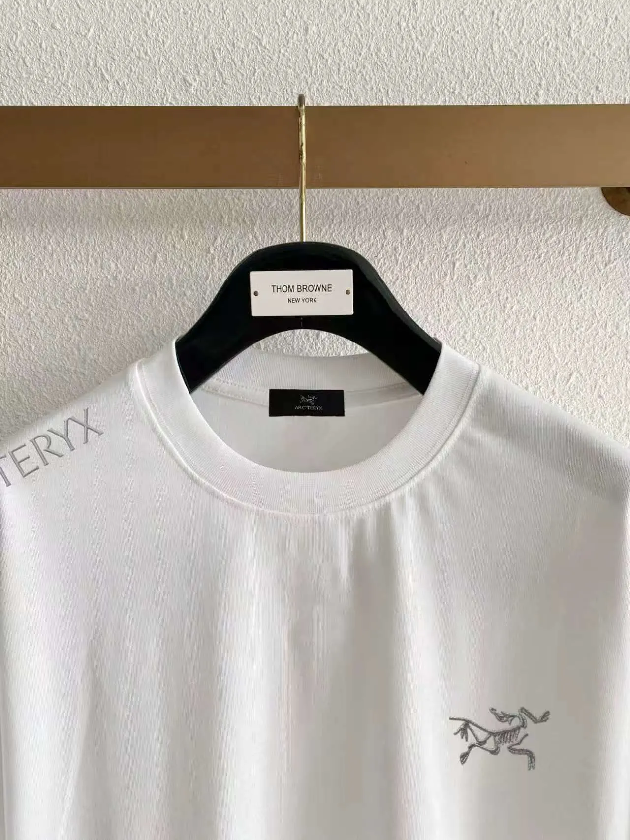 Arc’ter/ logo New Arrival ， ， ， ， T Same Style。 :Black White Blue Gray Size:S（90-130 ） M（125-140 ） L（135-160 ） XL（160-180 ） XXL（180 ）